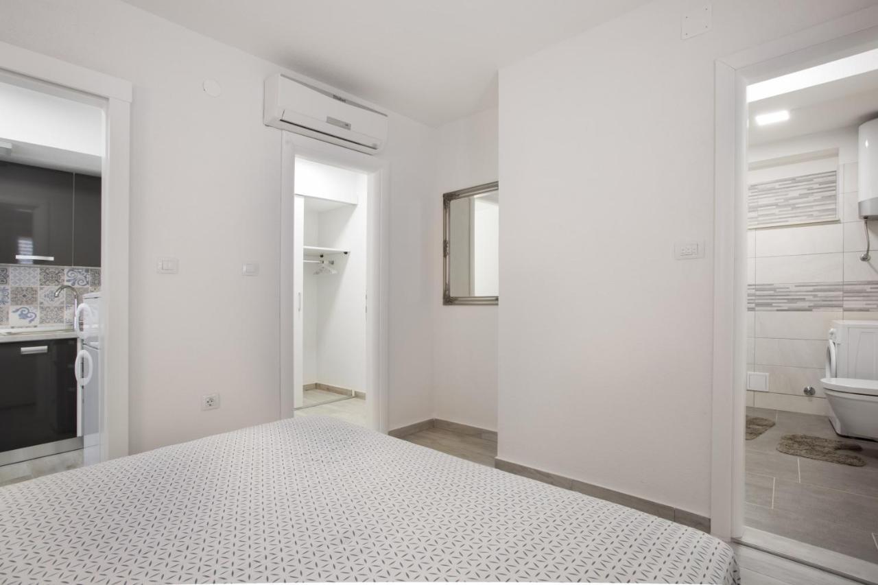 Serious Job Apartment Dubrovnik Exterior foto
